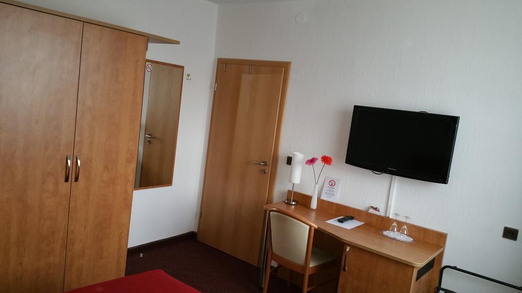 City Hotel Journal Wolfsburg Bagian luar foto