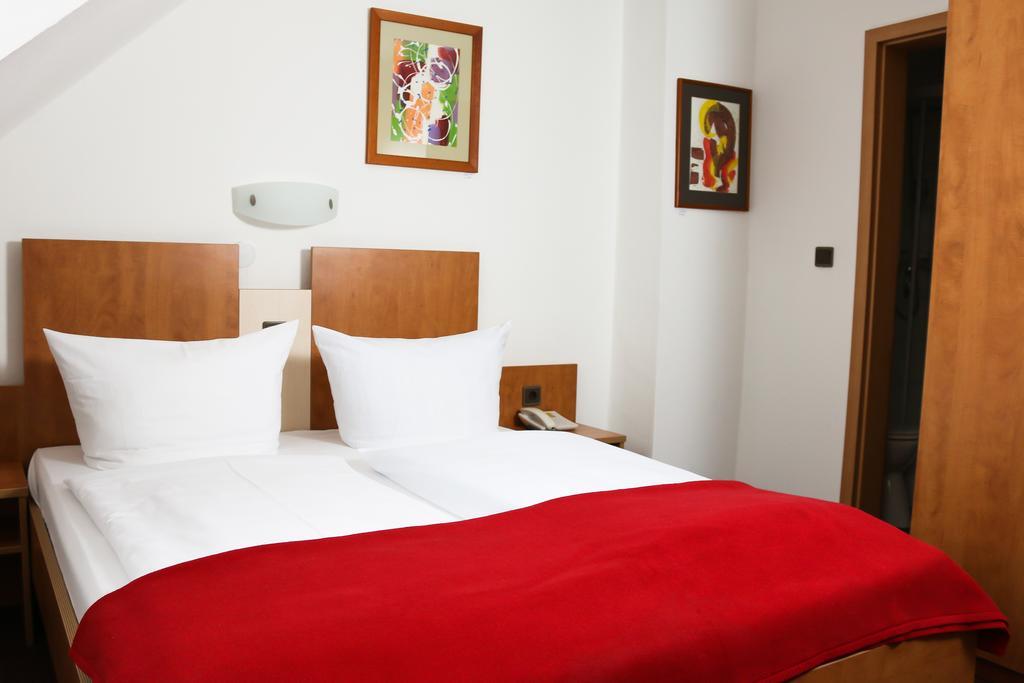 City Hotel Journal Wolfsburg Bagian luar foto
