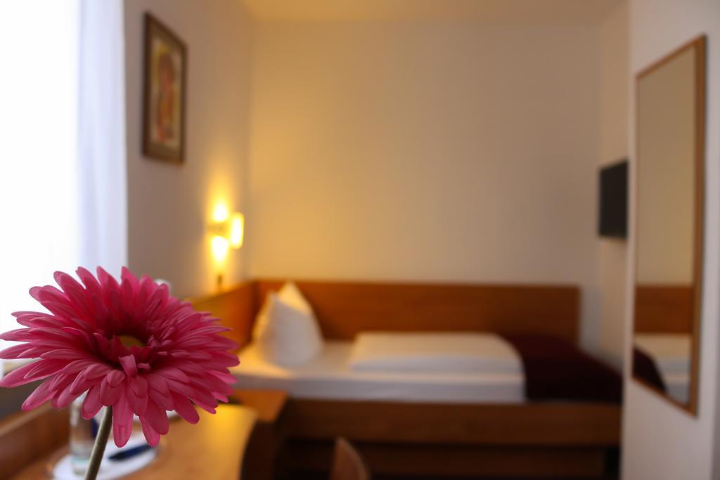 City Hotel Journal Wolfsburg Bagian luar foto